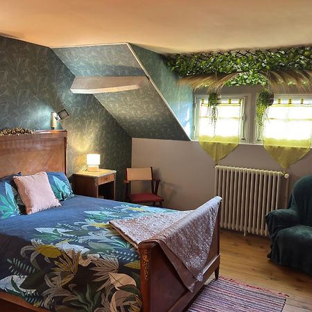 Gite De La Petite Fourmy Saint-Sulpice-les-Feuilles 外观 照片